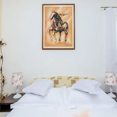 Aura - Comfort 1 With Shared Swimming Pool Apartment