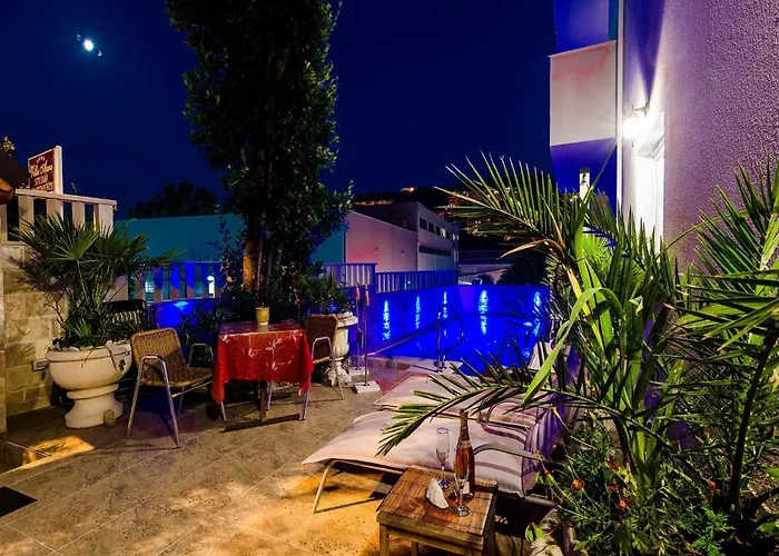 Apartmán Aura - Comfort 1 With Shared Swimming Pool *