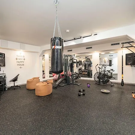 Aura - Comfort 1 With Shared Swimming Pool *