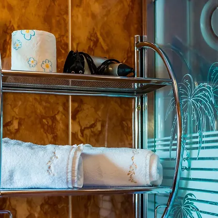 Aura - Comfort 1 With Shared Swimming Pool *