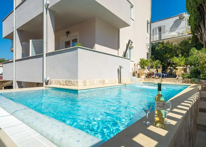 Aura - Comfort 1 With Shared Swimming Pool * 두브로브니크