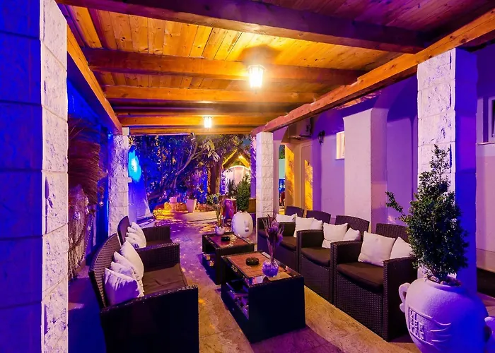 Aura - Comfort 1 With Shared Swimming Pool דירה