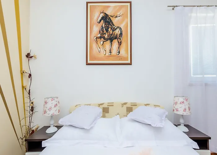 Aura - Comfort 1 With Shared Swimming Pool דירה